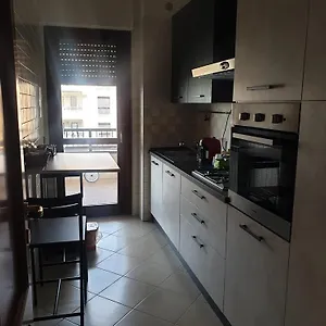 https://domus-al-parco-guest-house.it-romehotels.com