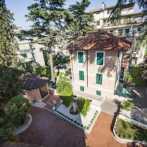 Aurora 2*, Roma Italia