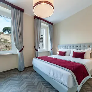 Foro Luxury 3*, Roma Italia