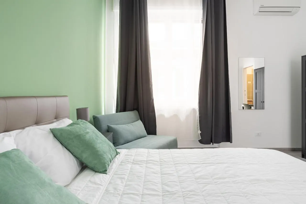 Le Cinque Stanze Palermo Room&Breakfast 0*,  Italy