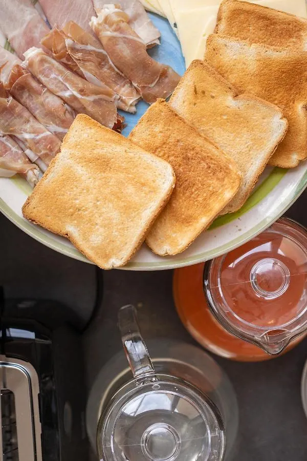 Le Cinque Stanze Palermo Room&Breakfast 0*,